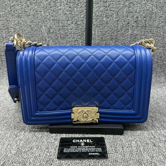 CHANEL Handbags - 100% Authentic Chanel Boy Medium Caviar Shoulder Bag